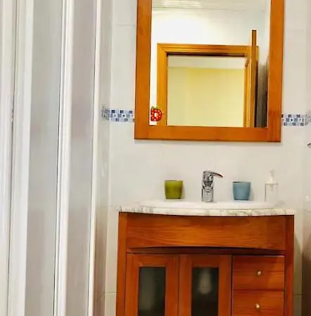 Apartamento Ideal Entre Playas. Zona Centro. *